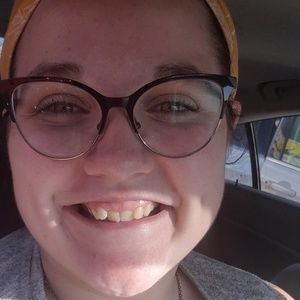 Meet your Posher, Paige